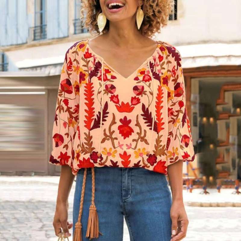 Klassieke trendy blouse met bloemenprint