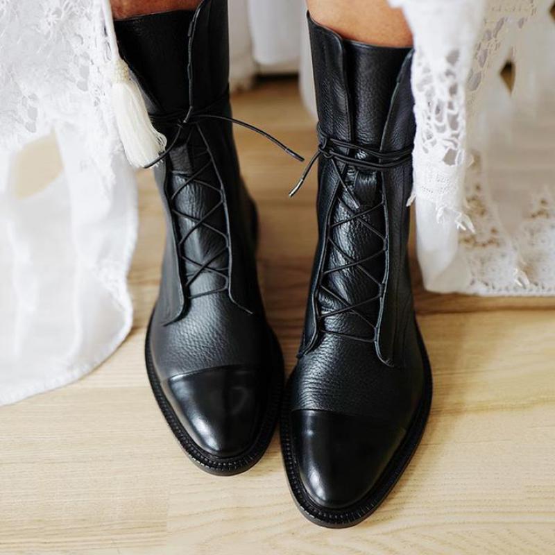 Natalia® | British style boots